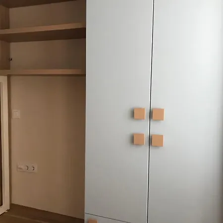 See View Apartment *