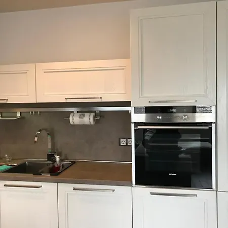 See View Apartment *